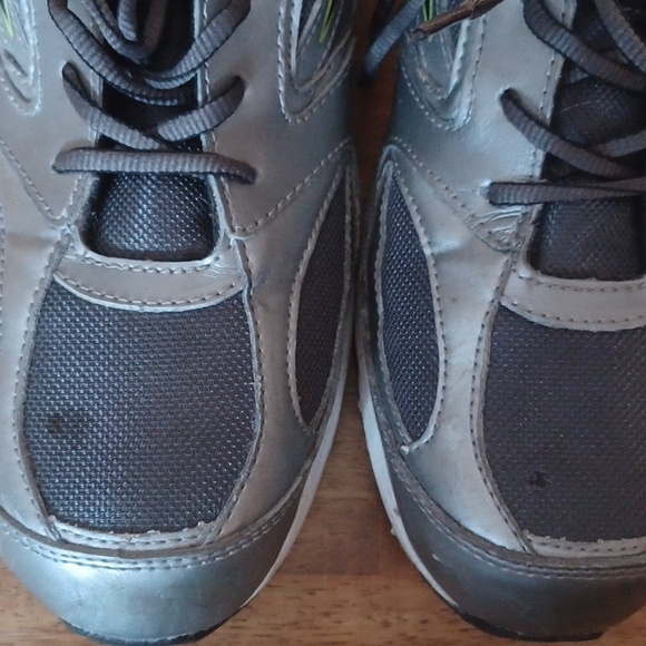 Men's Reebok Steel Toe work Sneakers - Picture 6 of 6